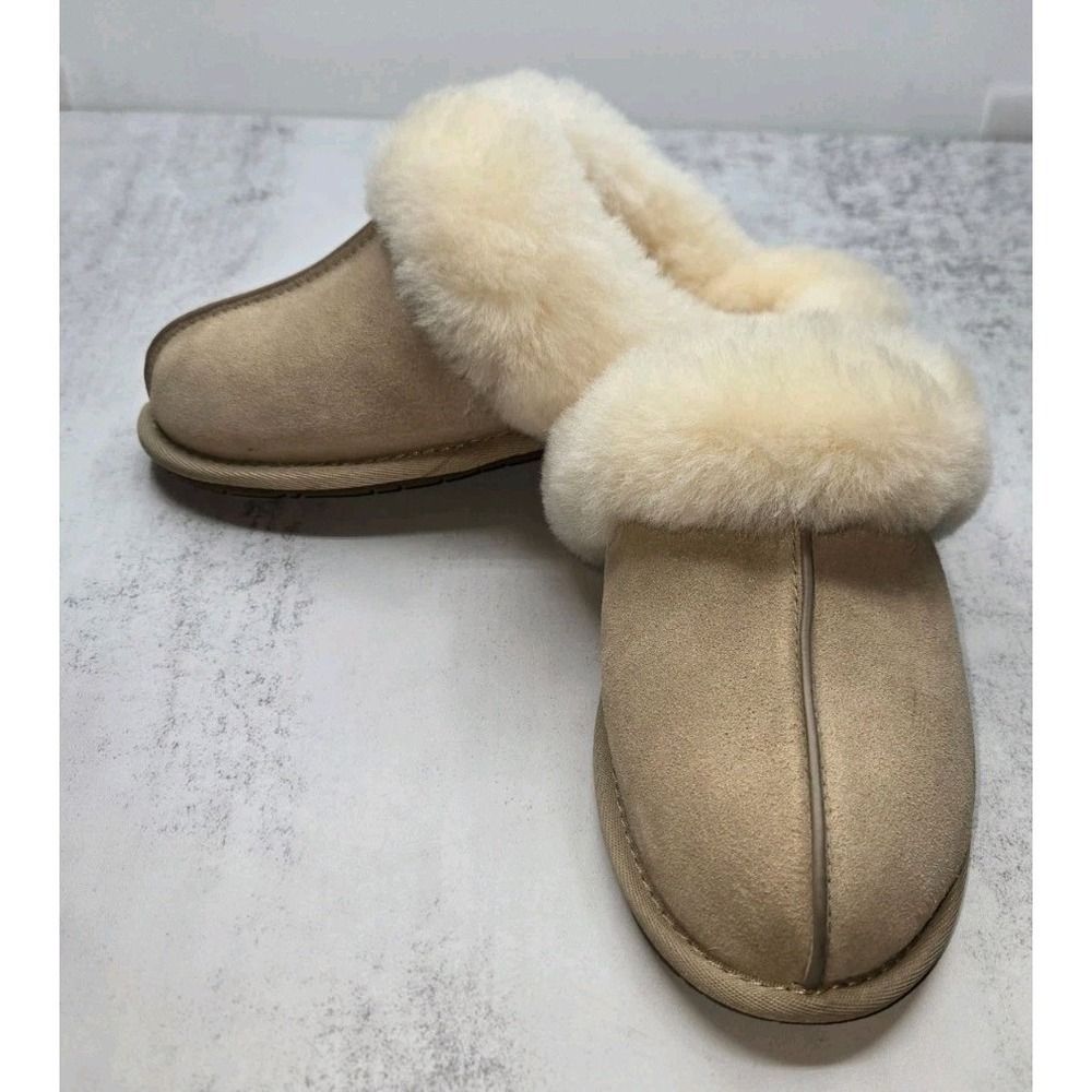 UGG Scuffette II Slippers Womens 6 Sand Suede Upper Sheepskin Lining Cozy NWOB